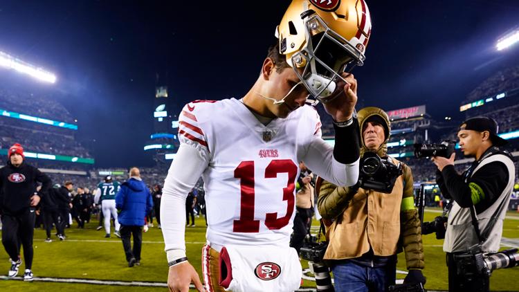 AP source: 49ers' Purdy has torn ligament in right elbow