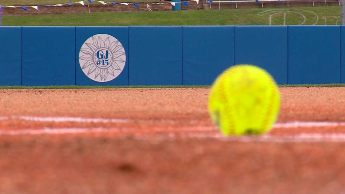 Bulldog Softball Welcomes De Jesus as New Assistant - Drake