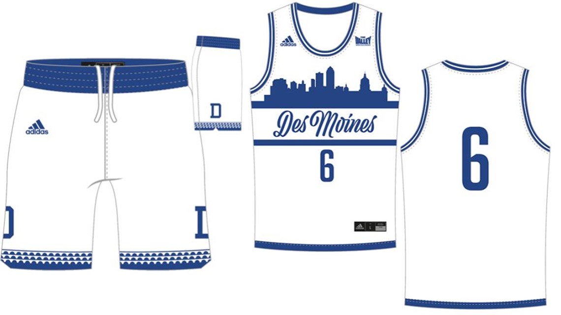 Drake salutes Des Moines with city-themed jerseys for 'hometown