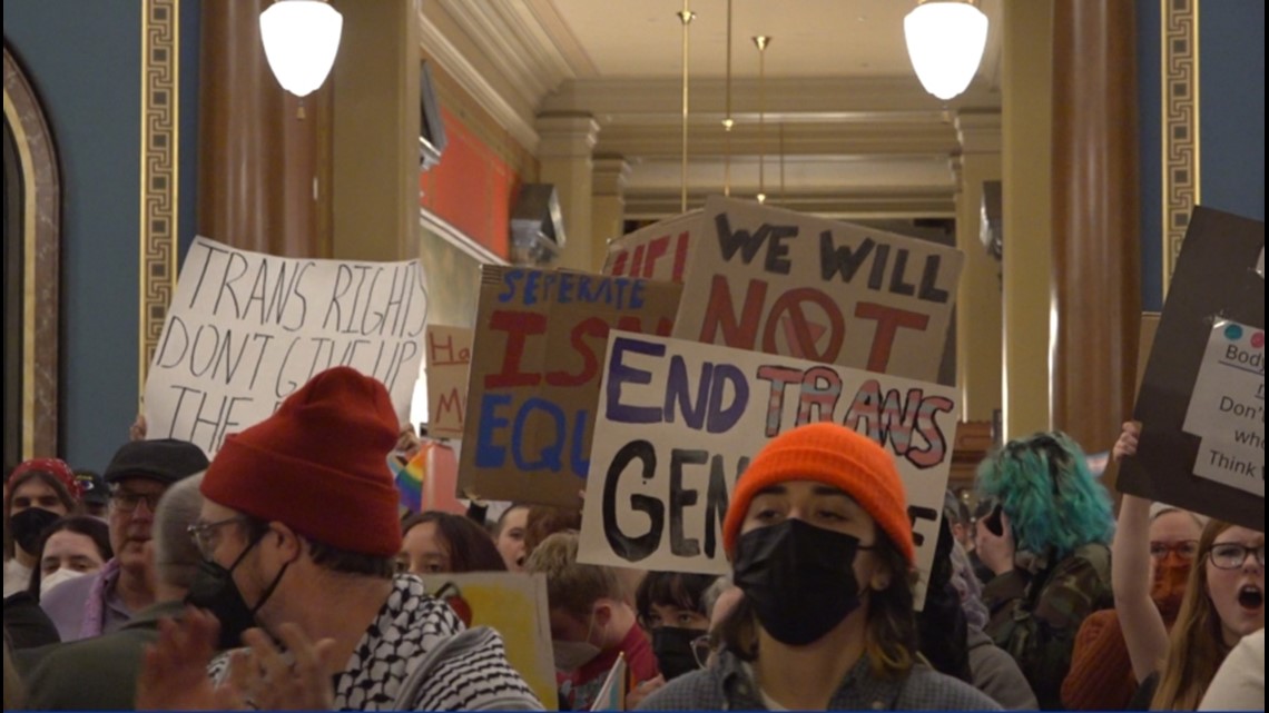 Iowa politics: Public hearing held for gender identity bill - Vimarsana News