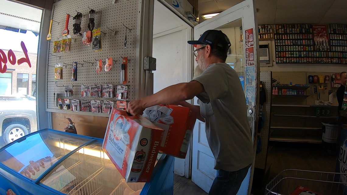 Logsdon's Grocery closes after being Maxwell's only grocery store