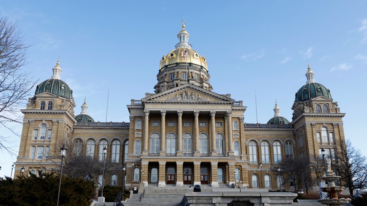Iowa Senate passes education bill restricting school books, gender identity discussion