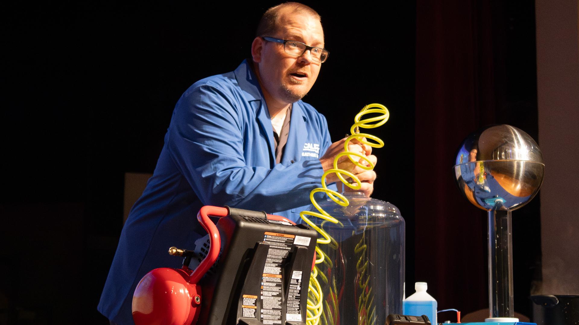 Try these Weather Lab experiments at home! | weareiowa.com