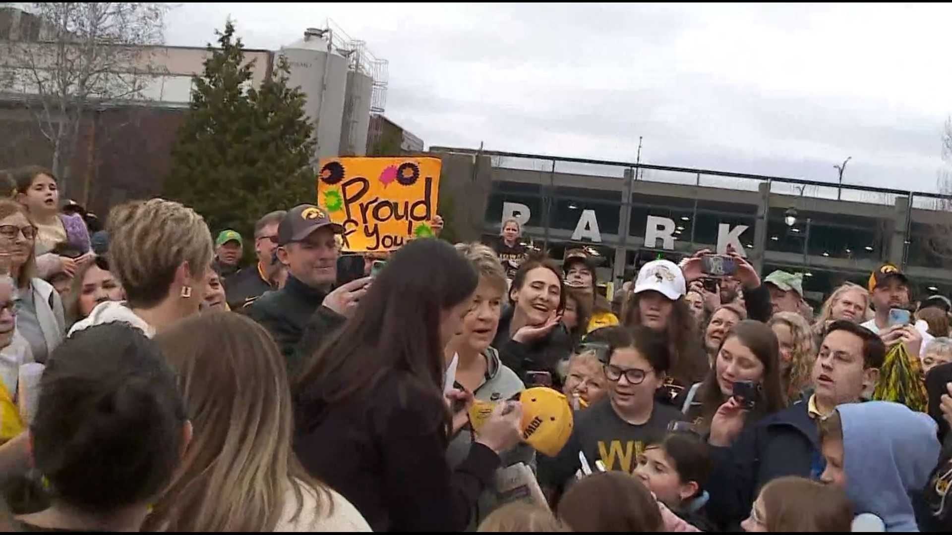 The Iowa Hawkeyes returned home Monday to an immense amount of love from the faithful fans.