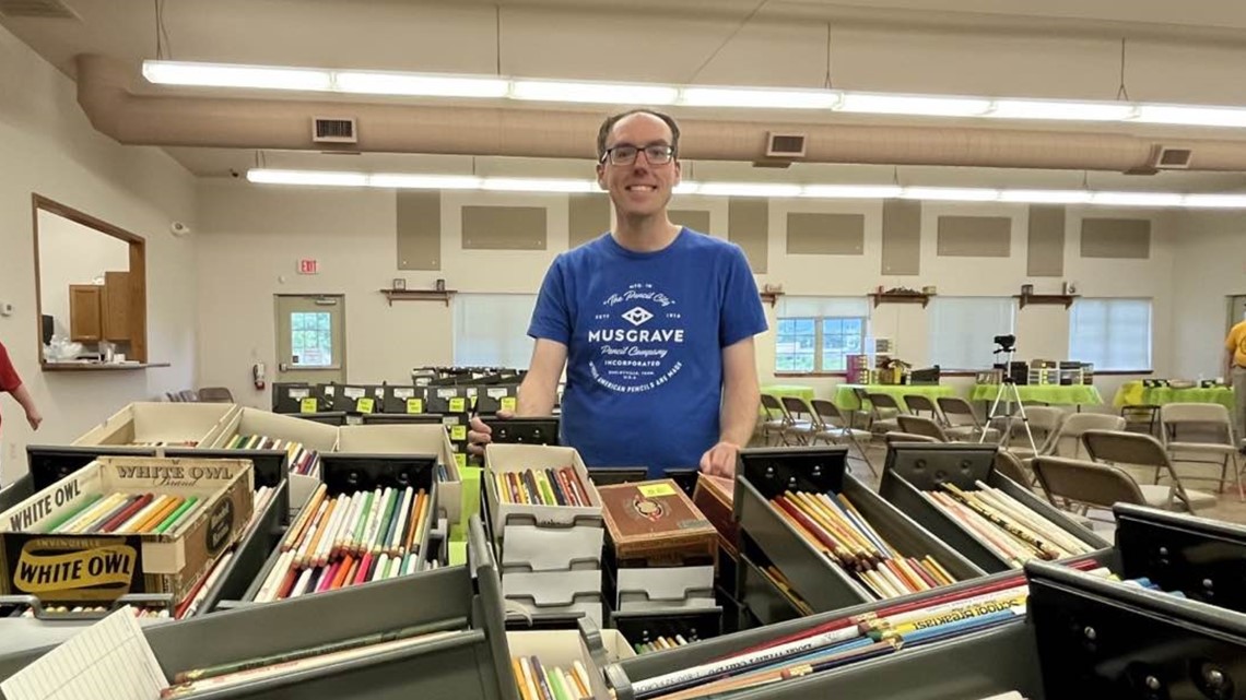 Iowan man tries to erase world record with pencil collection