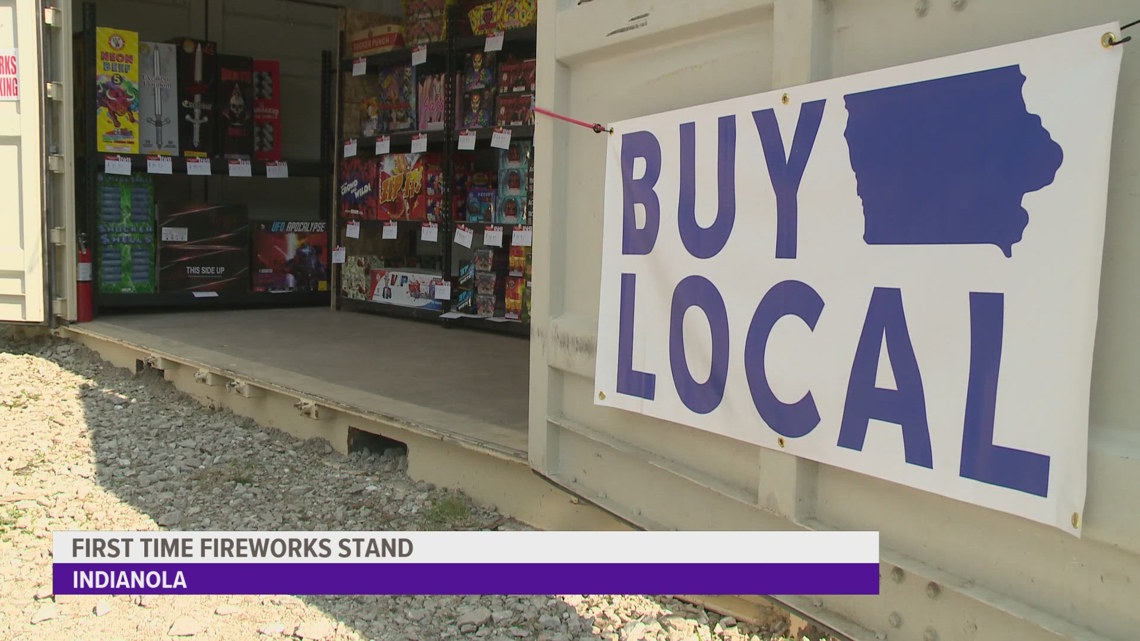 Inaugural summer for cousins' fireworks stand in Indianola