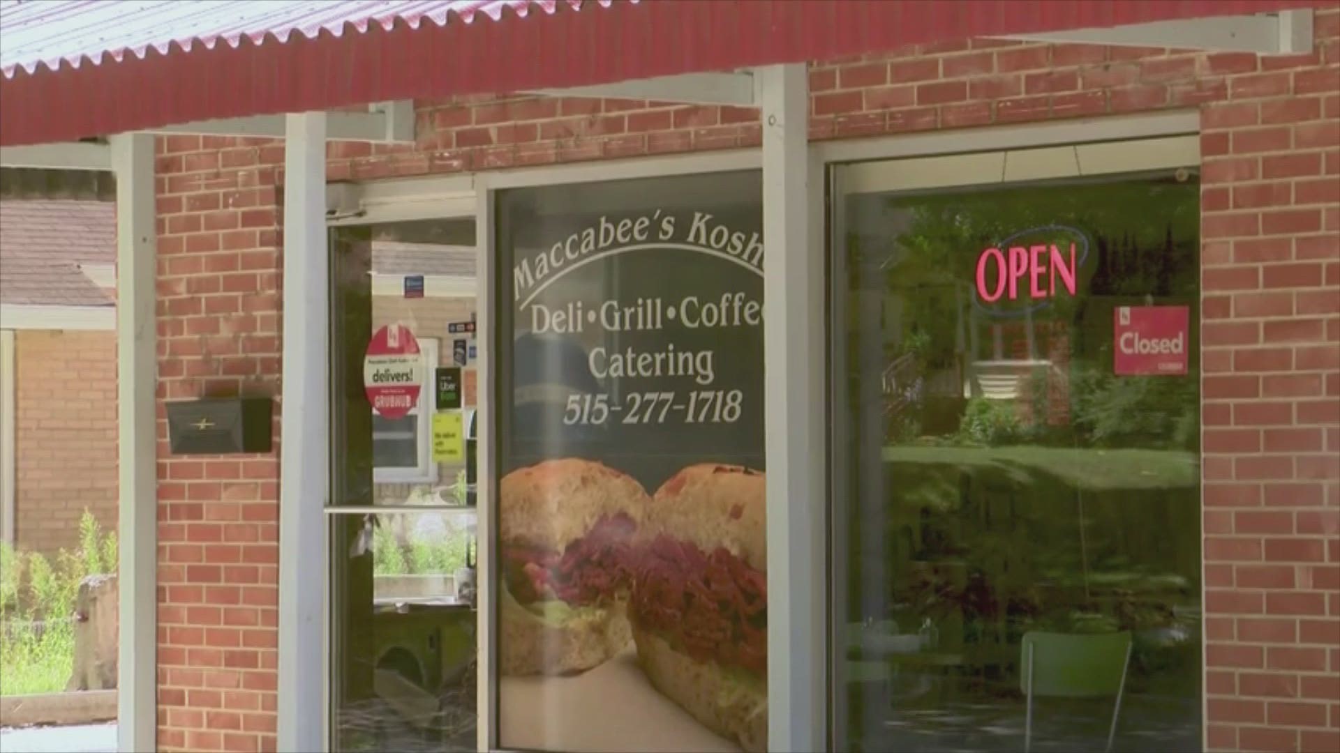 Maccabee's Deli donates food to those impacted by derecho