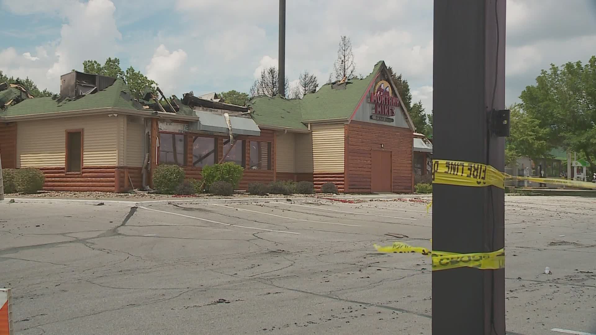 The Montana Mike's restaurant in Des Moines is a total loss following a destructive fire Tuesday, firefighters said.