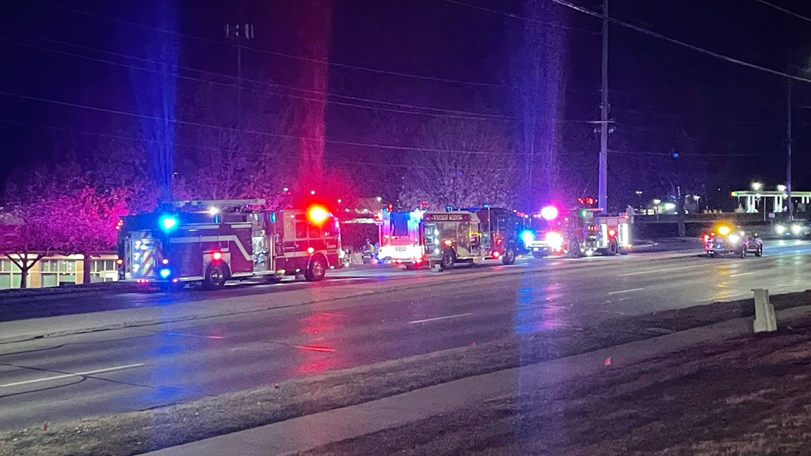 Urbandale, Iowa 1 person killed in Friday morning crash