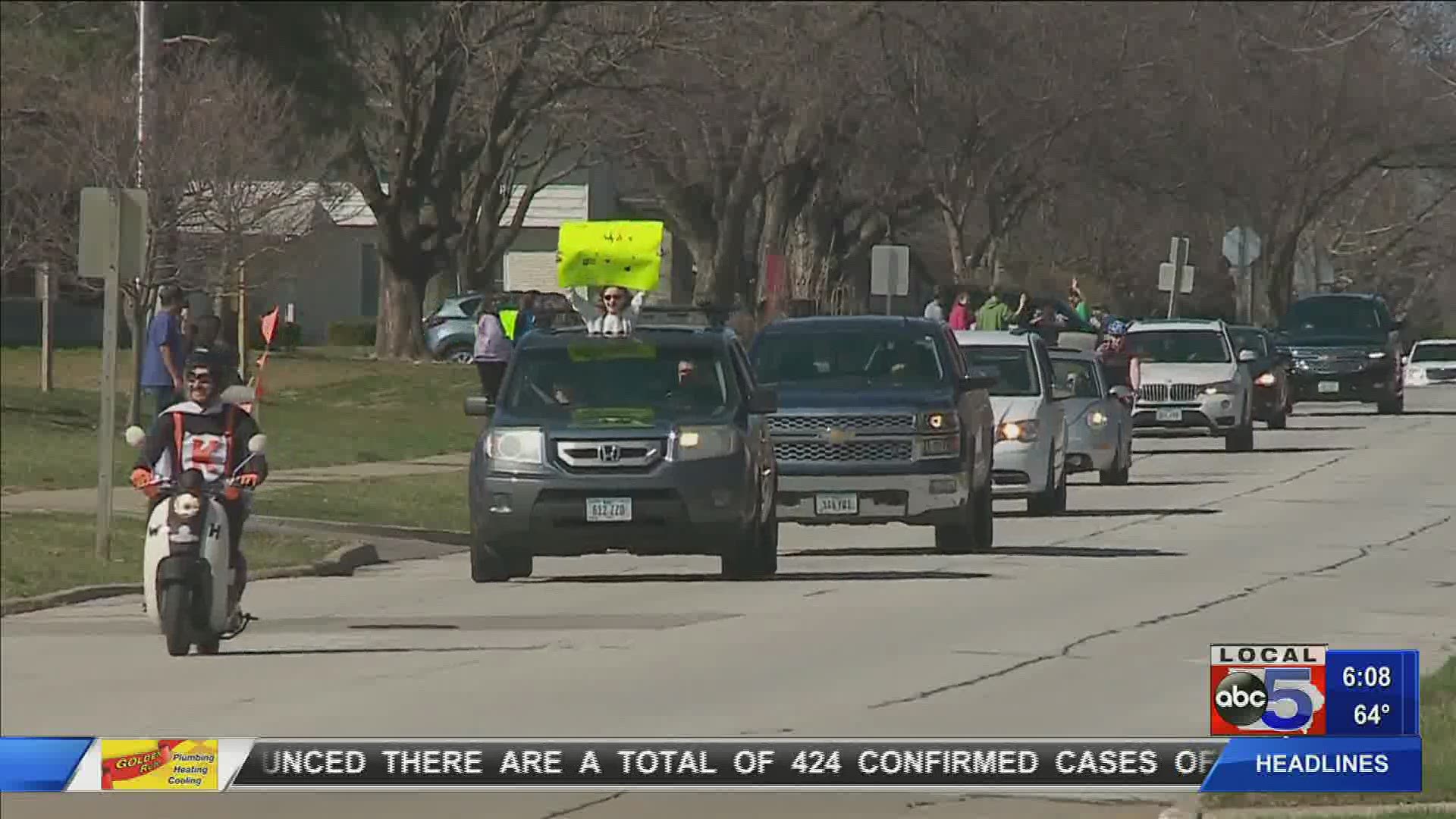 Teachers at Western Hills Elementary held an impromptu parade to show their students that they're still thinking of them.