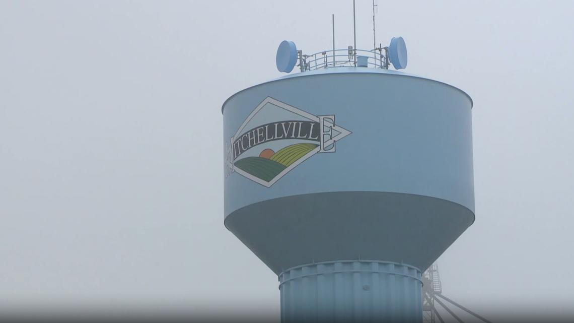 'Chaos, chaos, chaos': Mitchellville residents react to continued city government exits