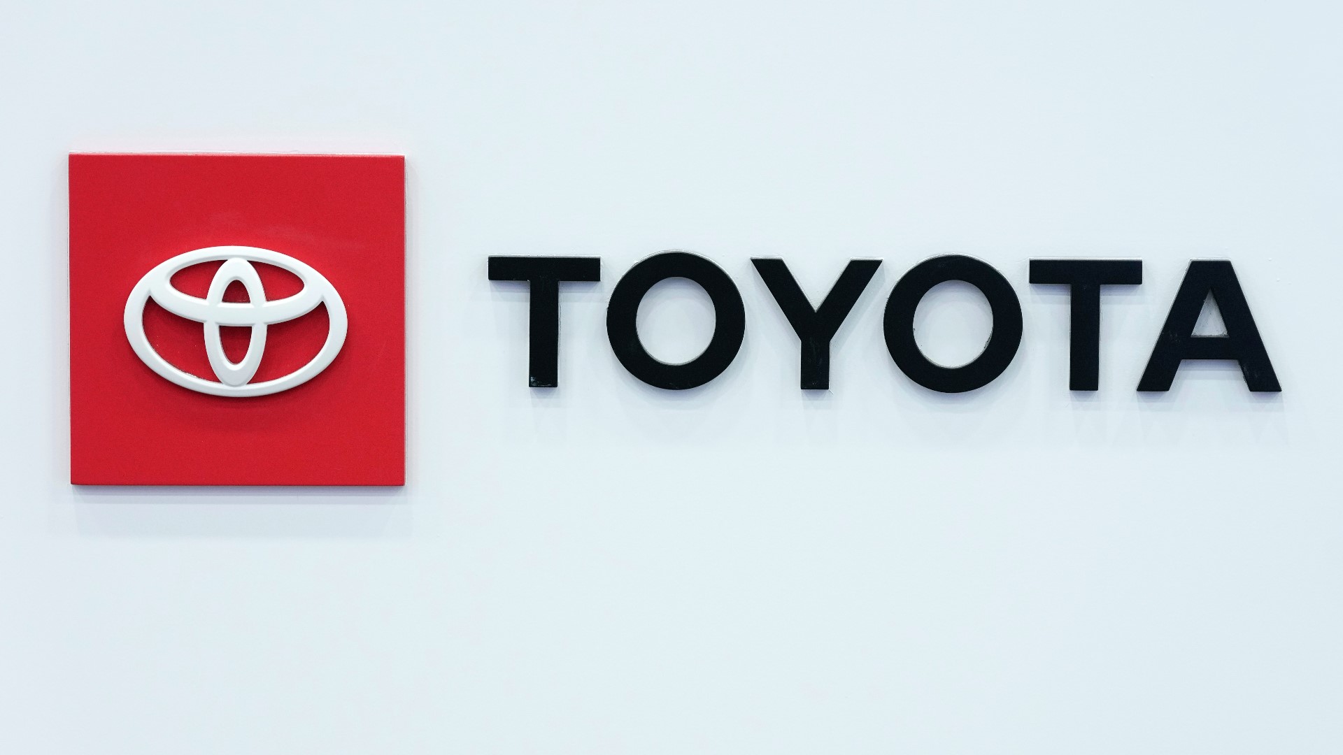 Toyota recalls trucks because parts can fall off rear axles