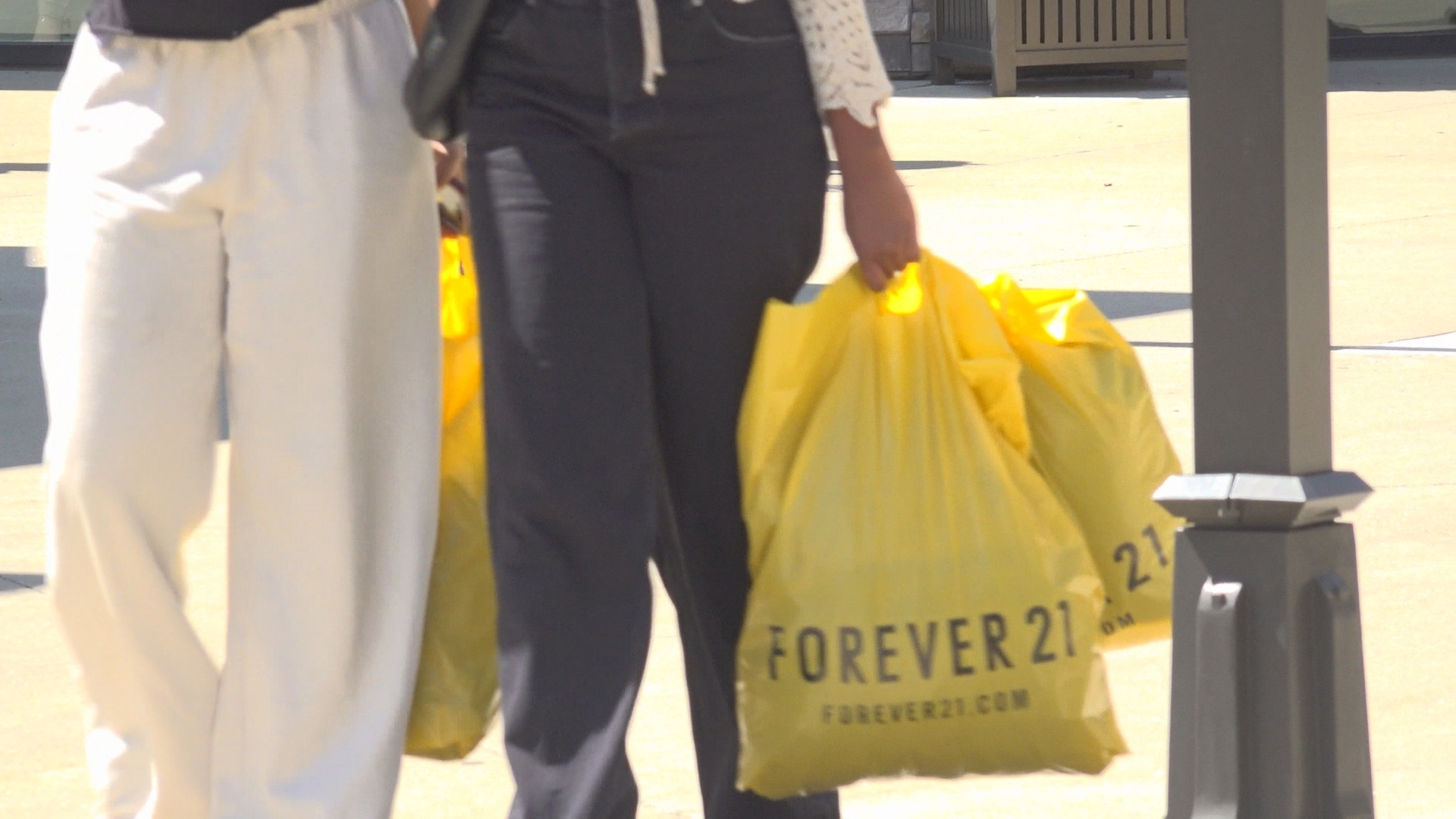 This weekend Iowa families got to shop tax-free and Perry Elementary School teachers were treated to a Target shopping spree.