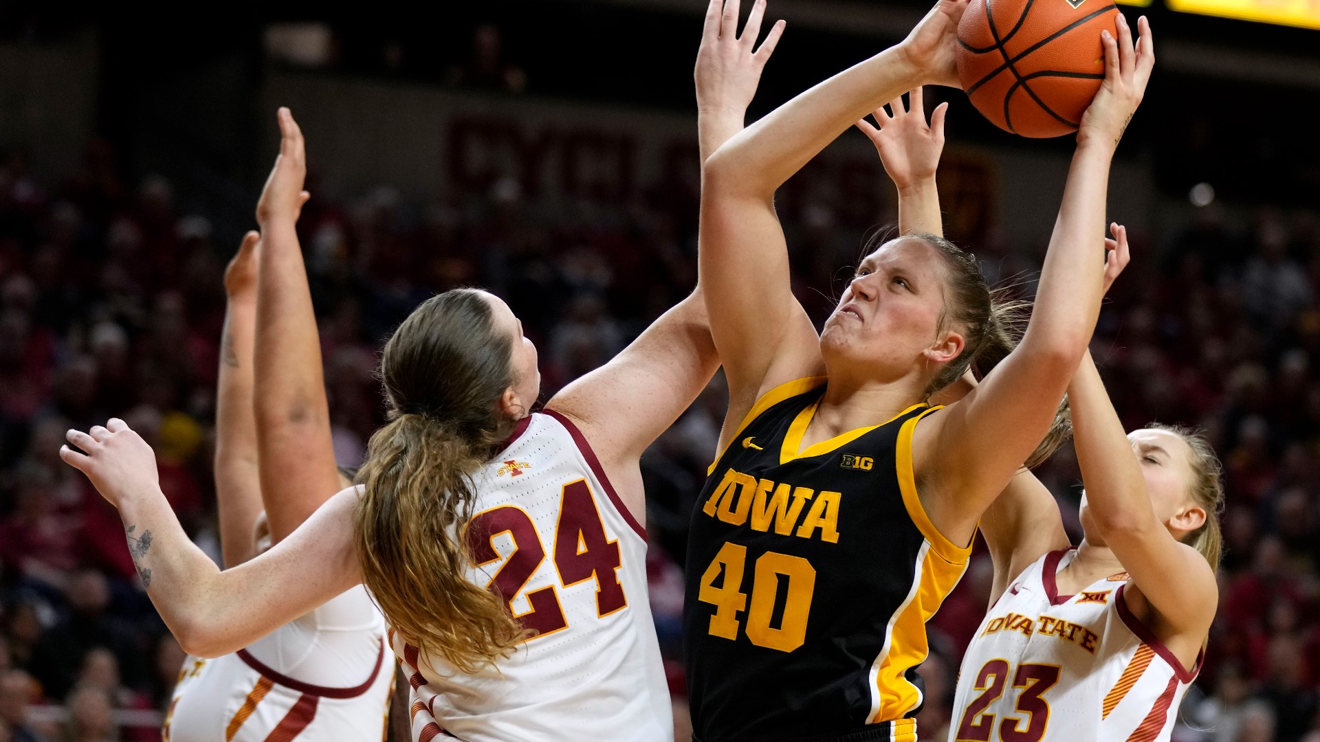 Audi Crooks led the Cyclones with 15 points and 10 rebounds.