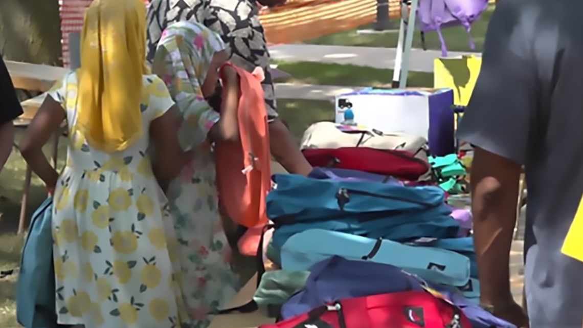 Back 2 School Bash providing resources to students in Des Moines - Vimarsana News