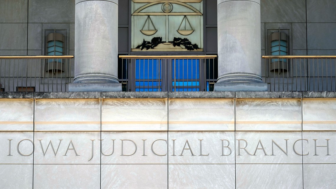 Government oversight committee criticizes Iowa Judicial Branch, auditor over handling of misallocated funds