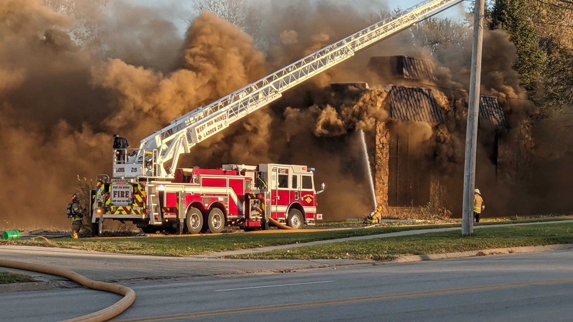 Crews responding to fire in West Des Moines
