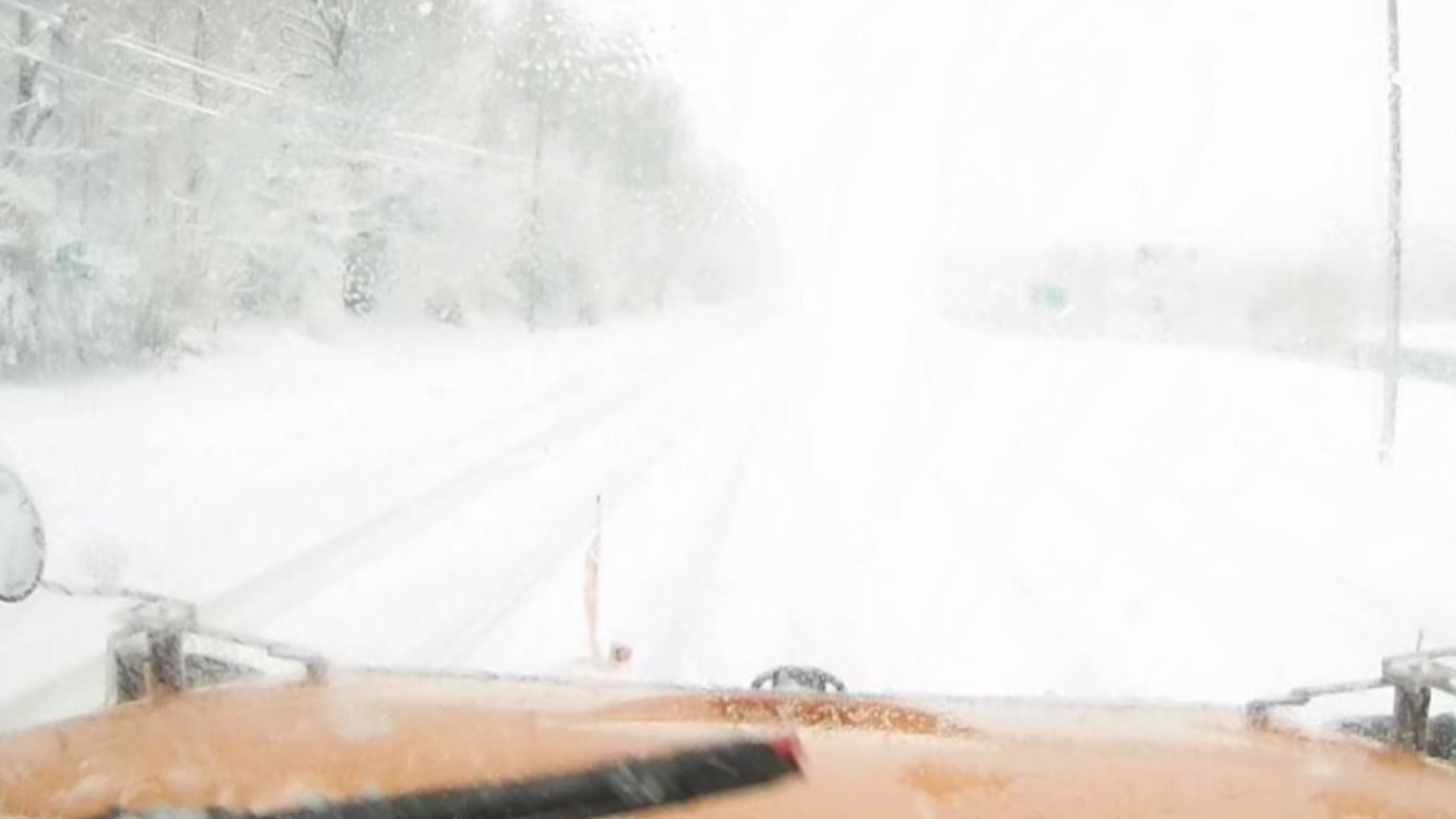 Snow ordinances, parking bans issued as blizzard conditions move toward ...