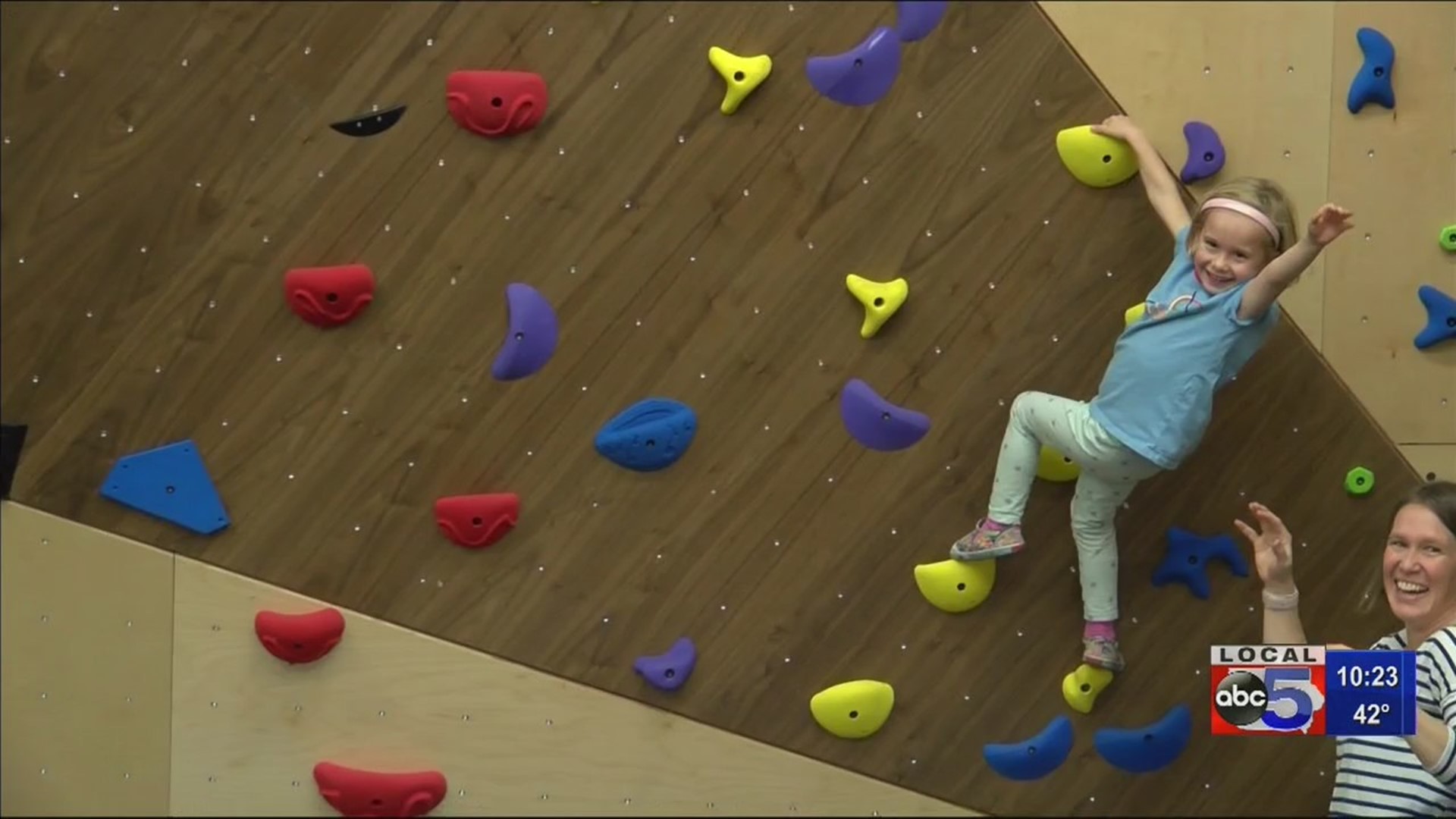 New rock climbing wall opens in Jester Park
