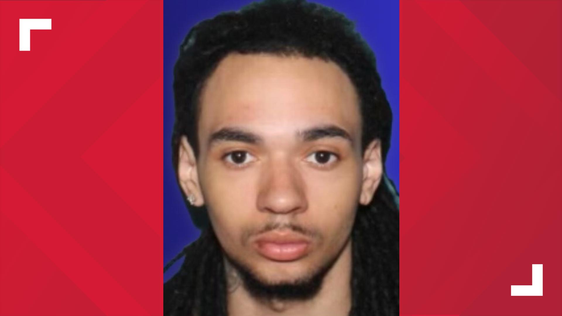 Robbery suspect Masio Vangenderen turns himself in to DMPD | weareiowa.com