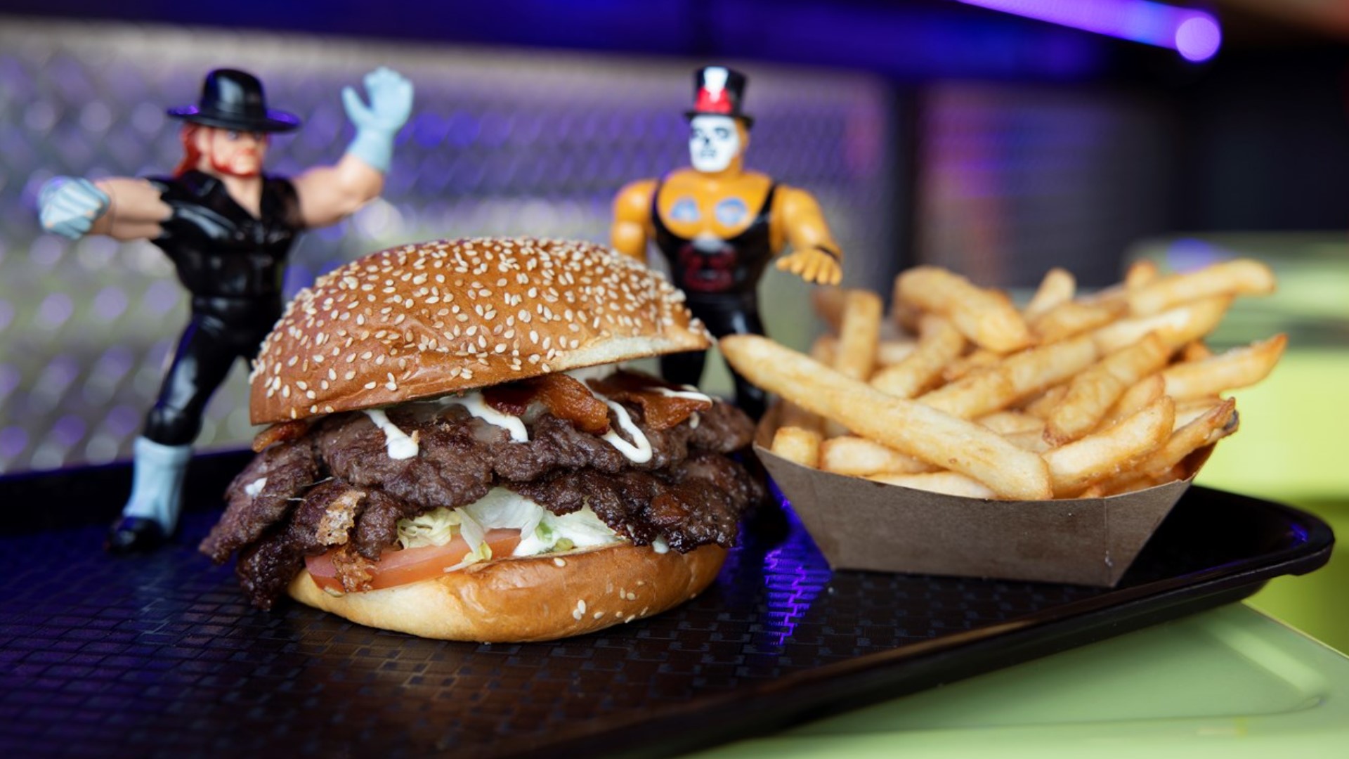 Best Burger Iowa 2022 contest The Flying Elbow, Marshalltown