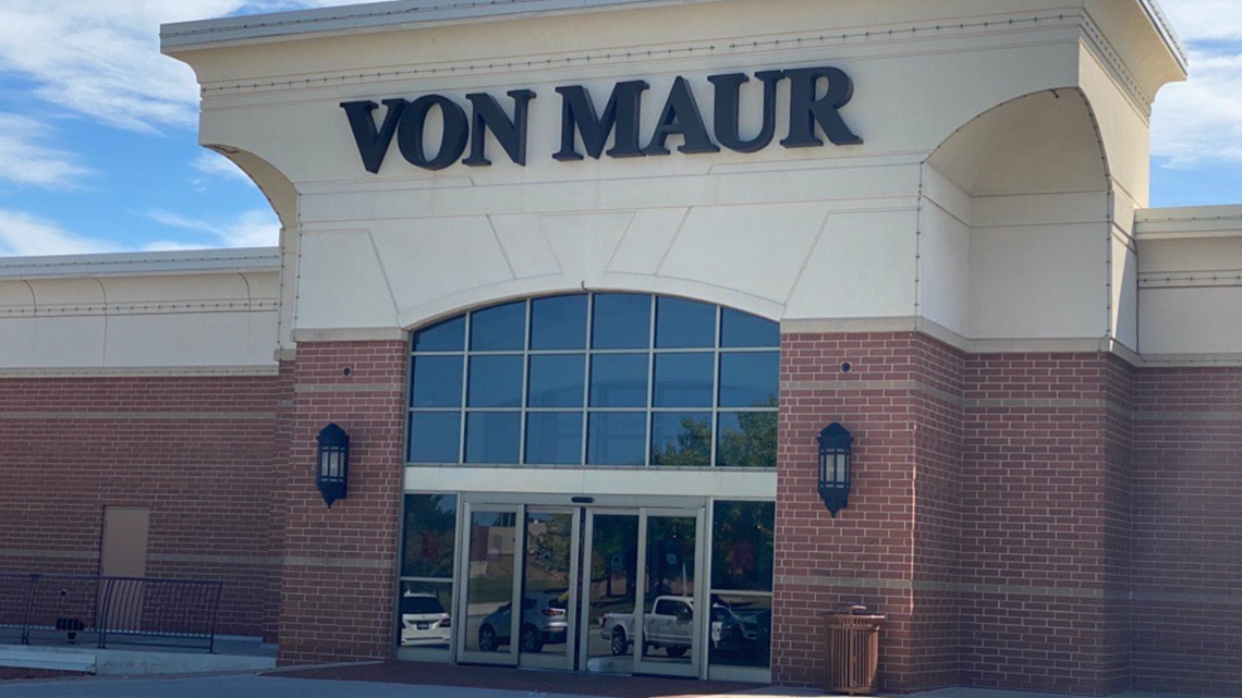 Final Day for Von Maur at Valley West Mall