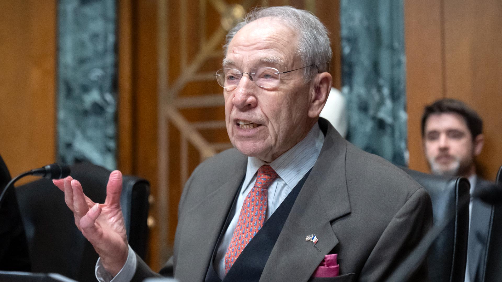 Grassley releases details from DHS regarding Dr. Ian Roberts