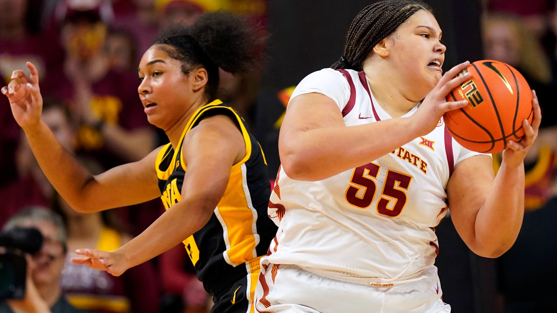 Audi Crooks, Hannah Stuelke selected to 2025 USA AmeriCup Team | wqad.com