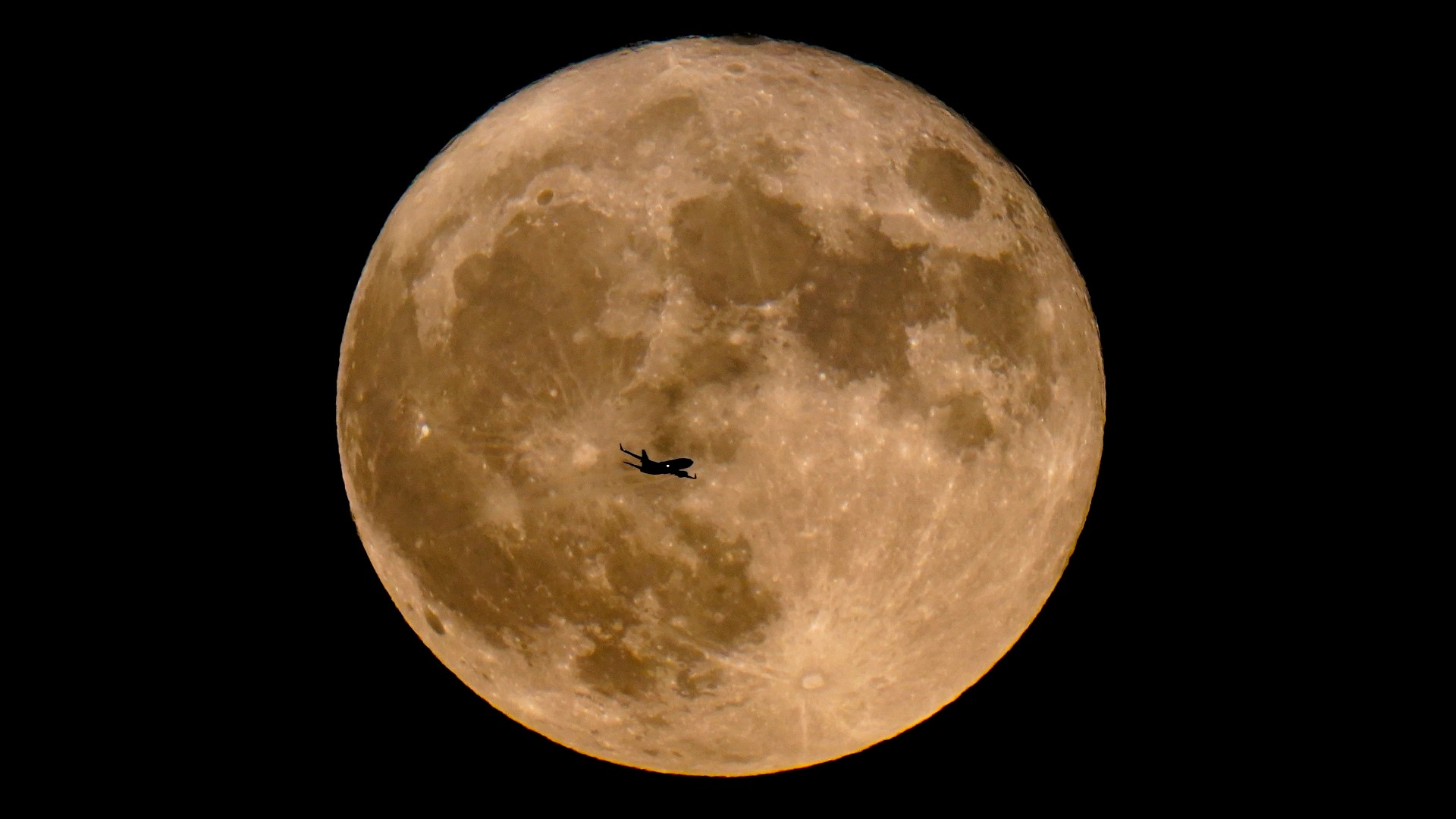 When is the next full moon? 2nd August supermoon shines this