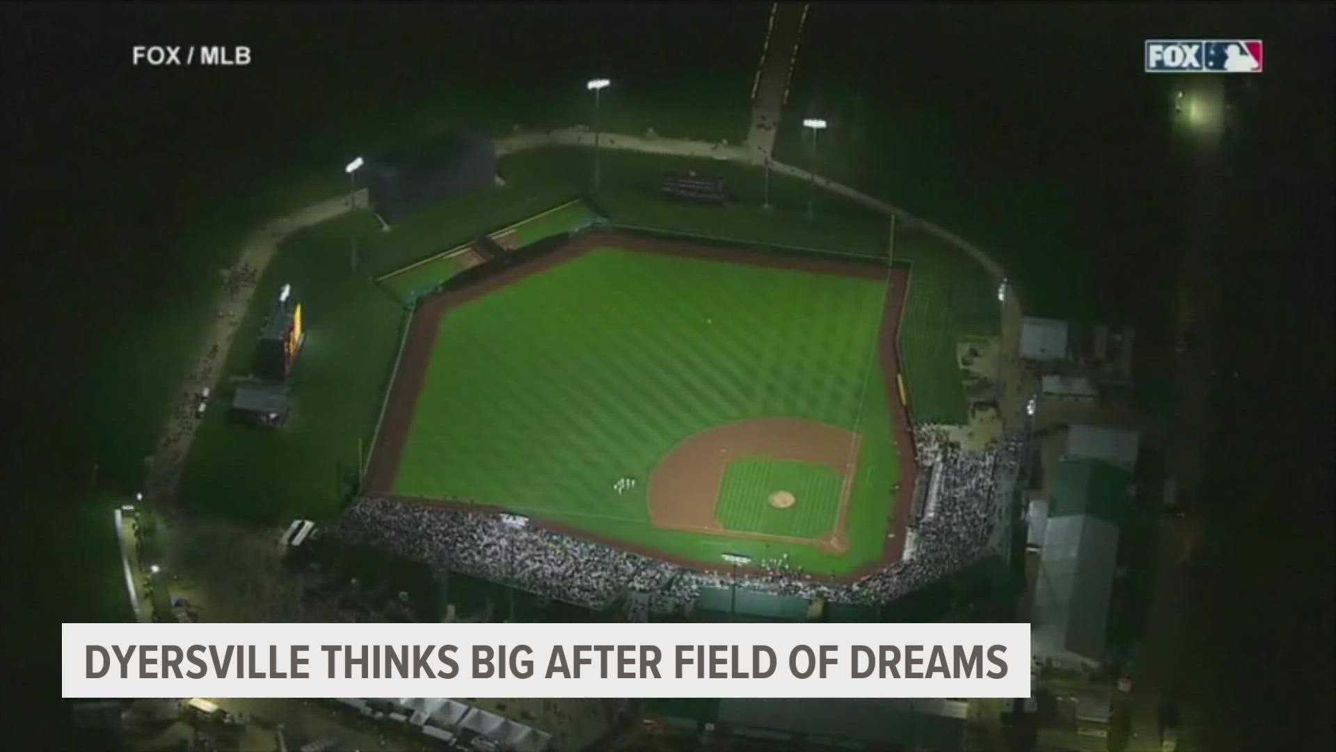 Baseball fans take over Dyersville for Field of Dreams game