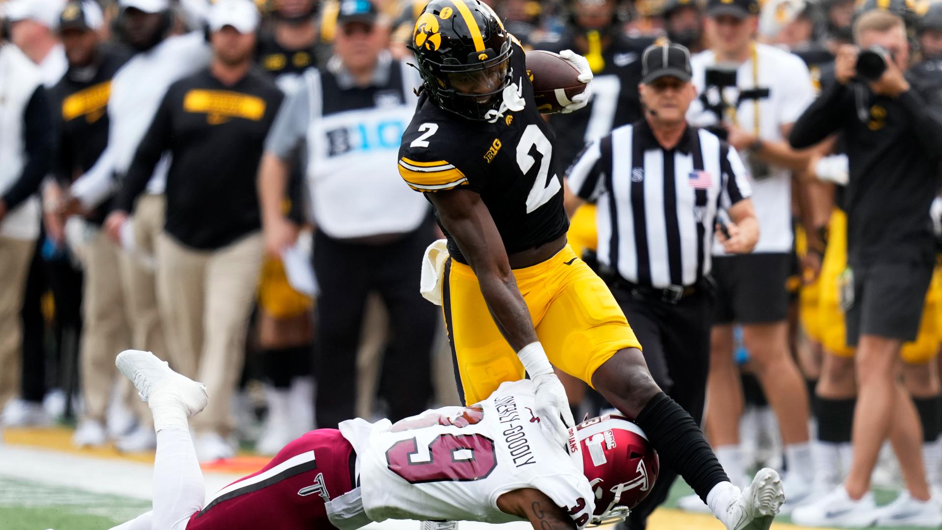 The Hawkeyes moved to 2-1 on Saturday following the win.