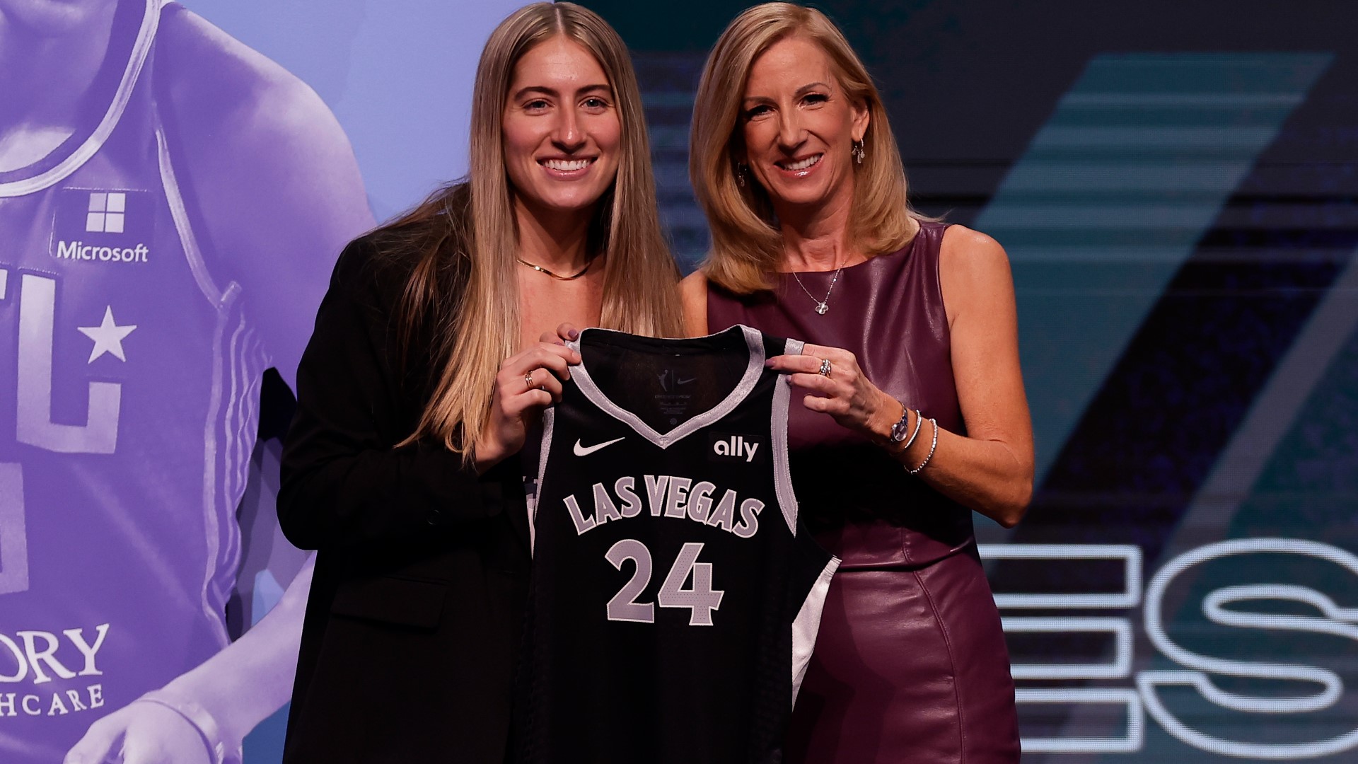 Kate Martin attends WNBA draft to support Clark, gets drafted | wthr.com