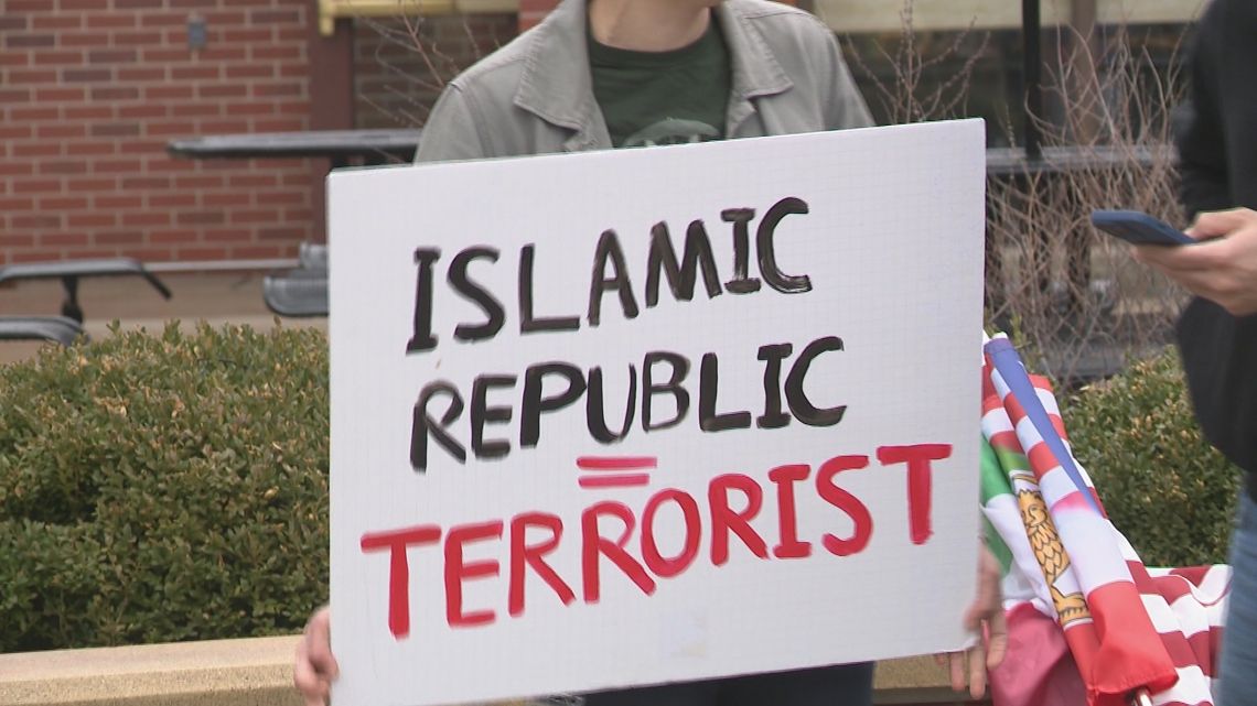 Iranian students at Iowa State demonstrate in solidarity with Iranian people