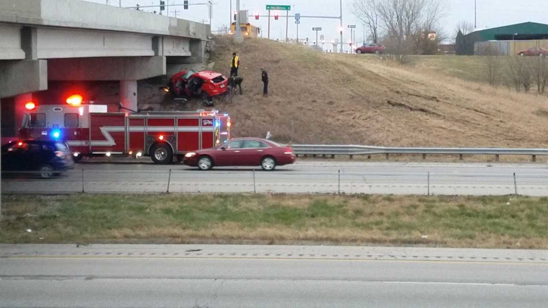 One person killed in Ankeny car crash