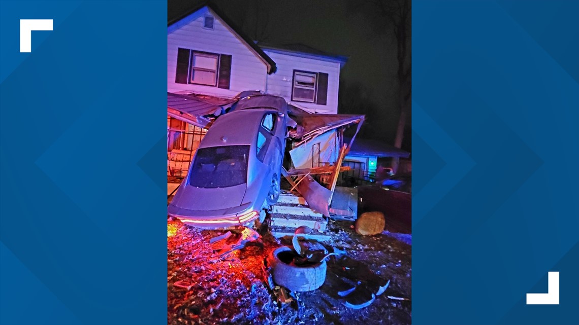Perry, IA: 17-year-old charged with OWI after crashing into house ...