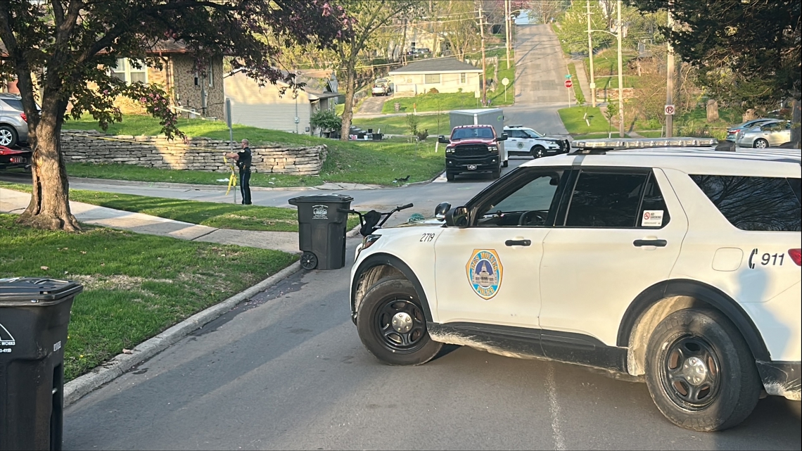 DMPD: Bicyclist seriously injured in crash Tuesday evening | weareiowa.com