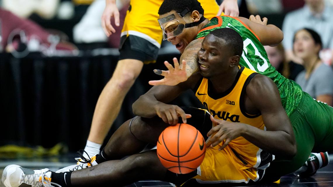 GAME RECAP: Iowa Hawkeyes Beat Florida A&M Rattlers, 88-54 | Weareiowa.com