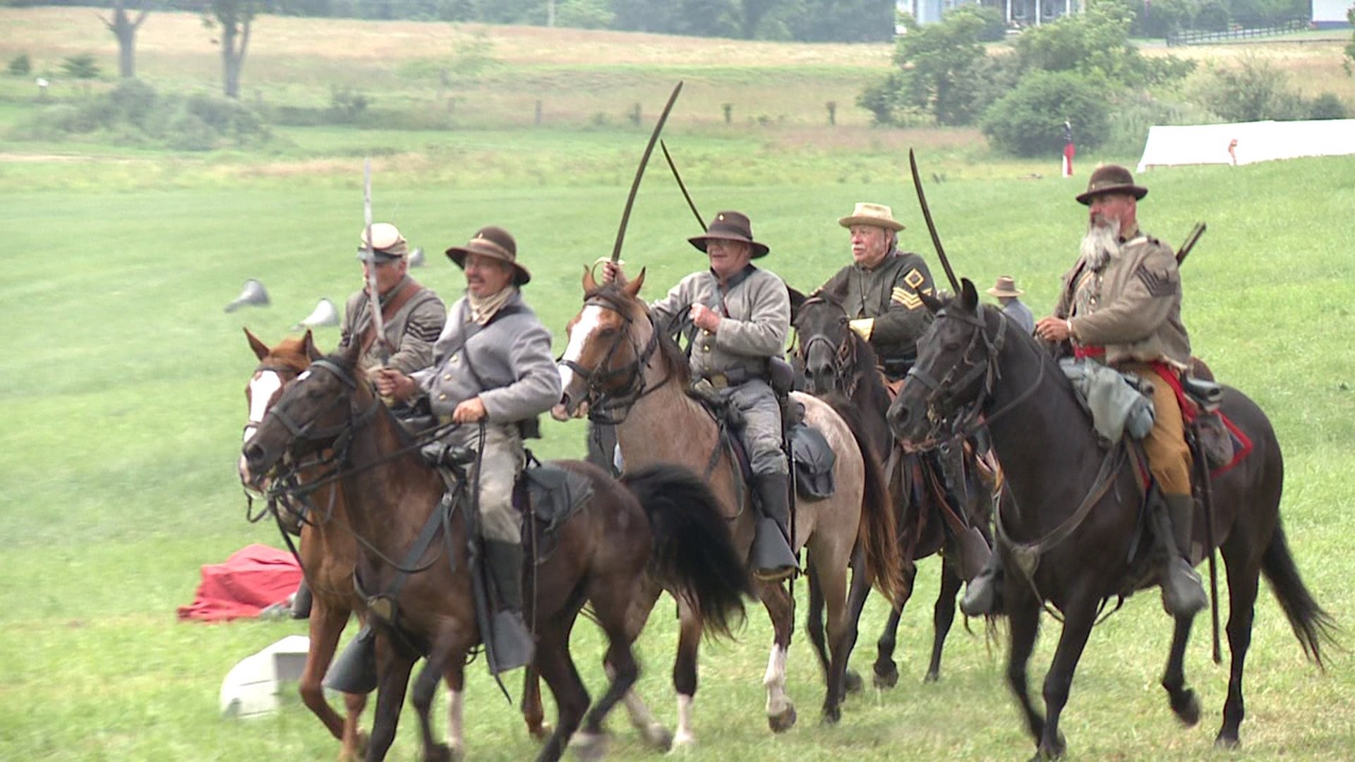 The Gettysburg National Military Park is commemorating the 160th anniversary of the Battle of Gettysburg with walking tours, talks and reenactments this weekend.