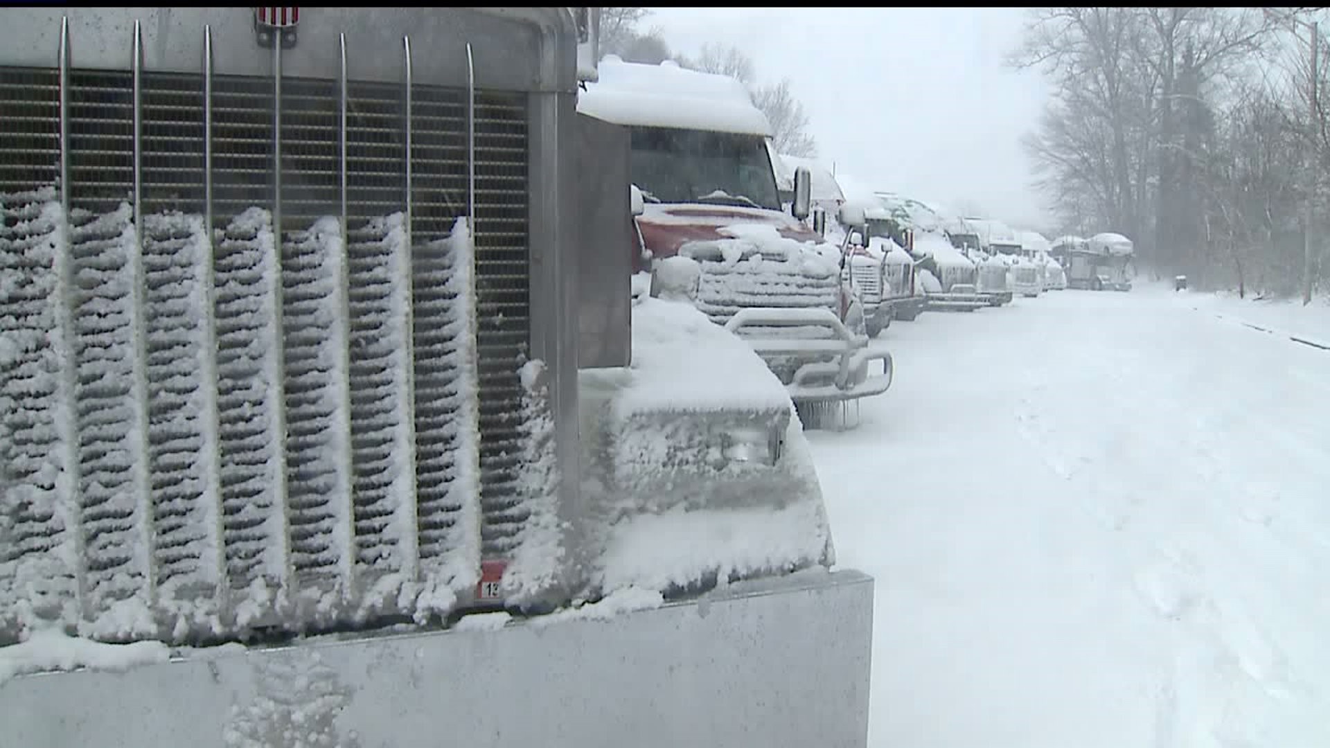 Snow brings bad conditions for drivers on the roads
