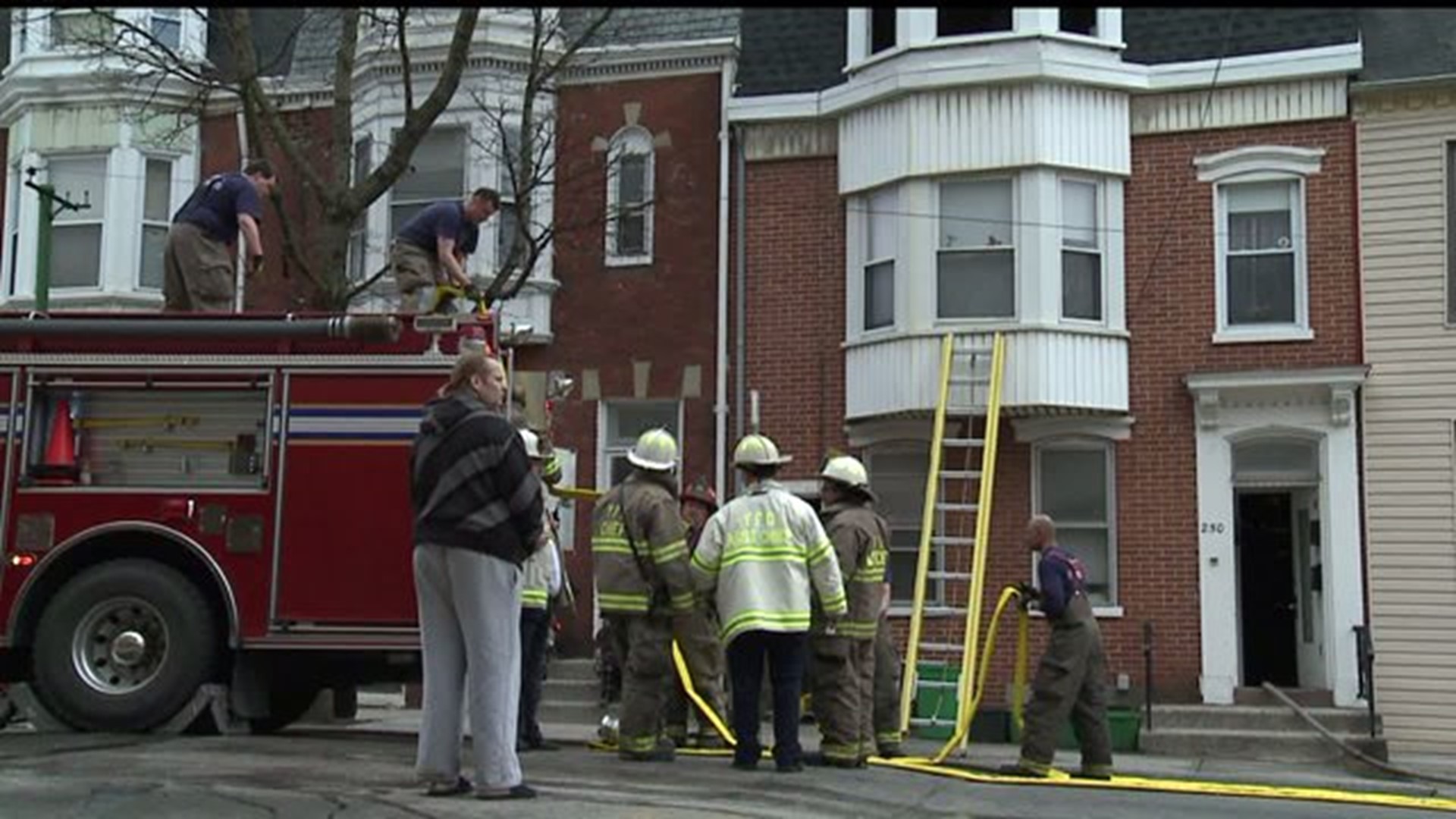 Fire damages apartments in York City