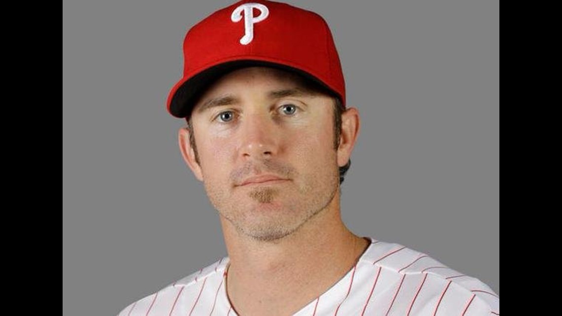 Playing time, cash concerns for Utley, Phils