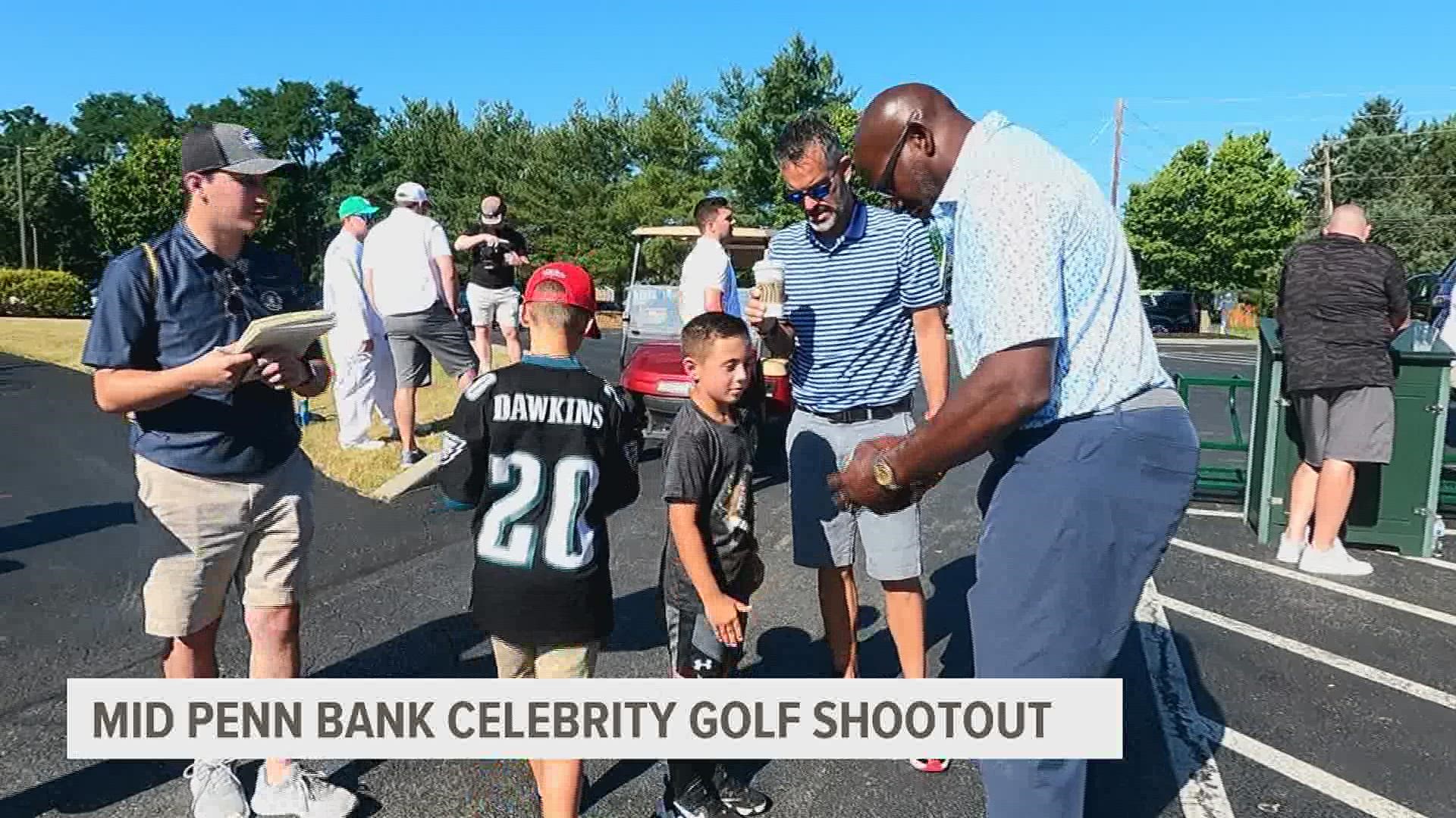 Former stars from a variety of sports come to Colonial Golf & Tennis Club to raise money for breast cancer awareness