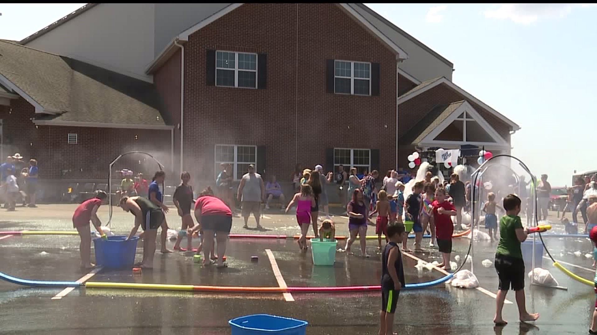 Free water park opens its doors to Lancaster County