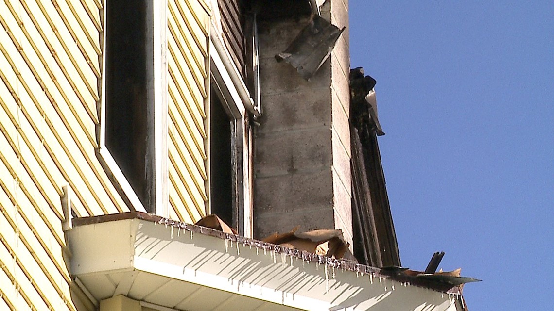 Early morning fire damages Dauphin County home | fox43.com