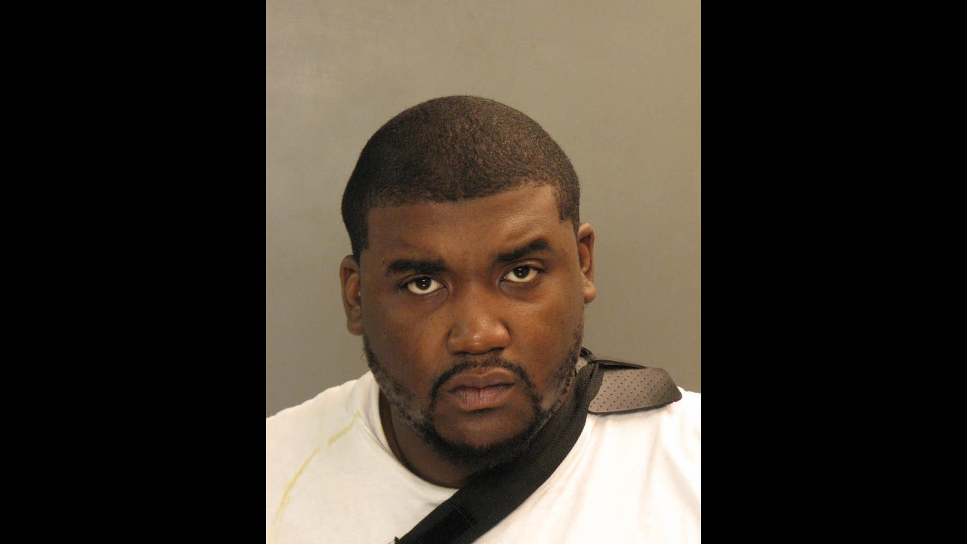Lancaster man arrested after police chase, crash | fox43.com