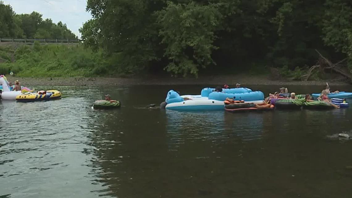 Family, friends of Kortne Stouffer take part in 10th annual 'Remember Me' float - Vimarsana News