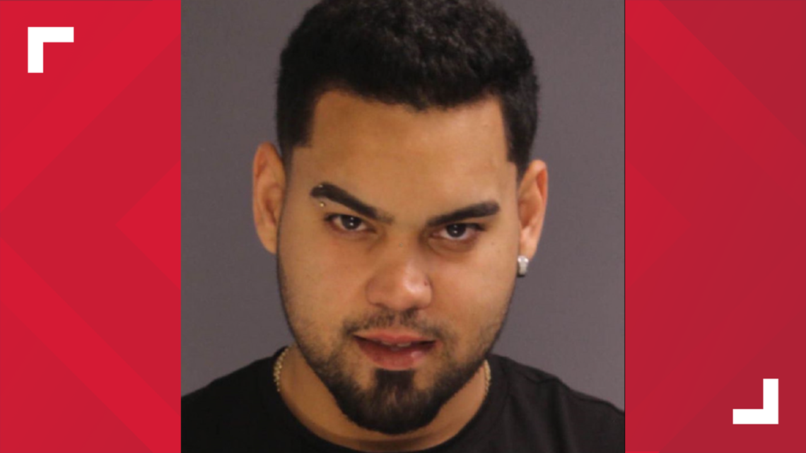 Man charged after fleeing traffic stop, leading police on vehicle chase ...
