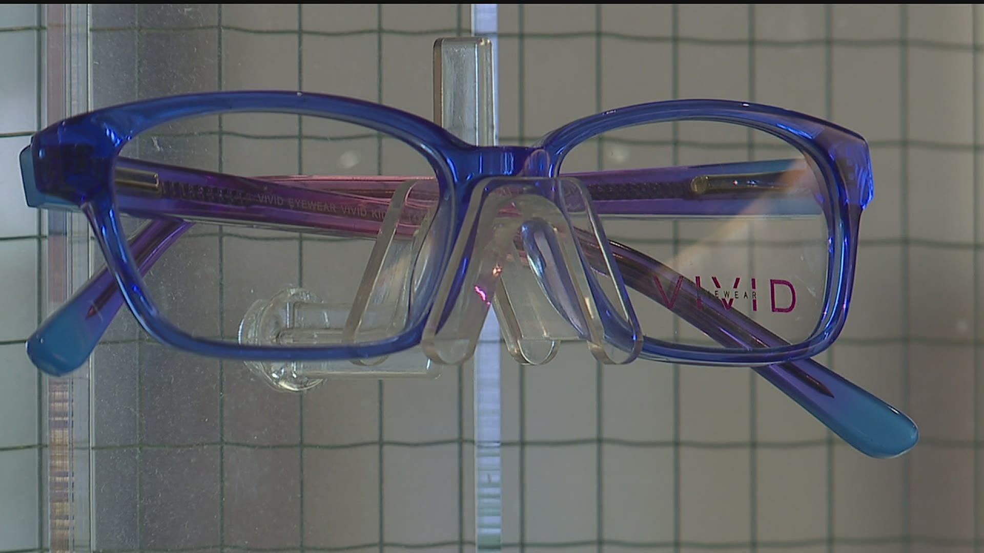 Blue light blocking glasses are becoming more popular. FOX43 Finds Out if they're worth your money.