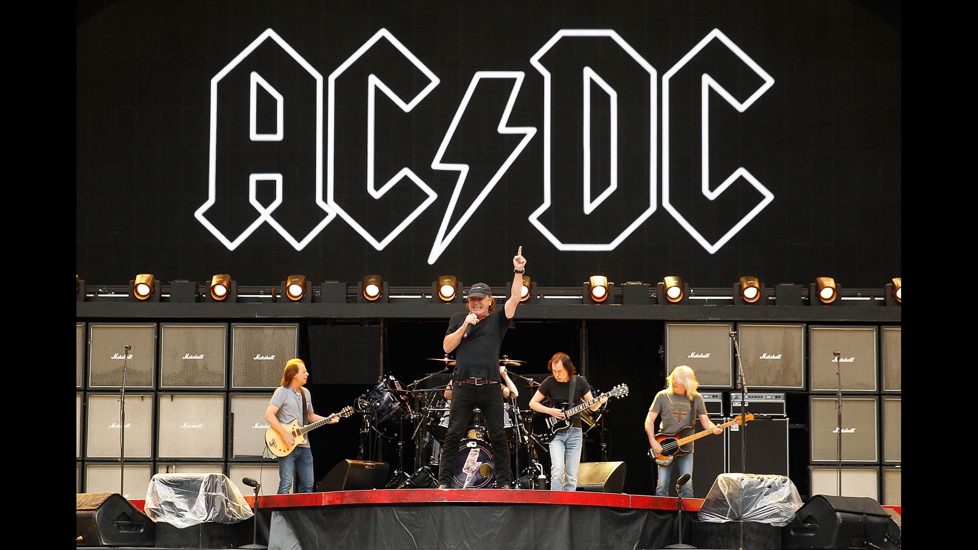 AC/DC to reschedule U.S. tour dates over singer’s risk of “total