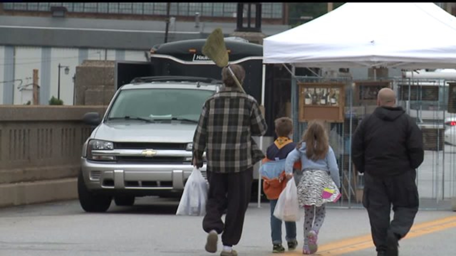 Small turnout for big fundraiser